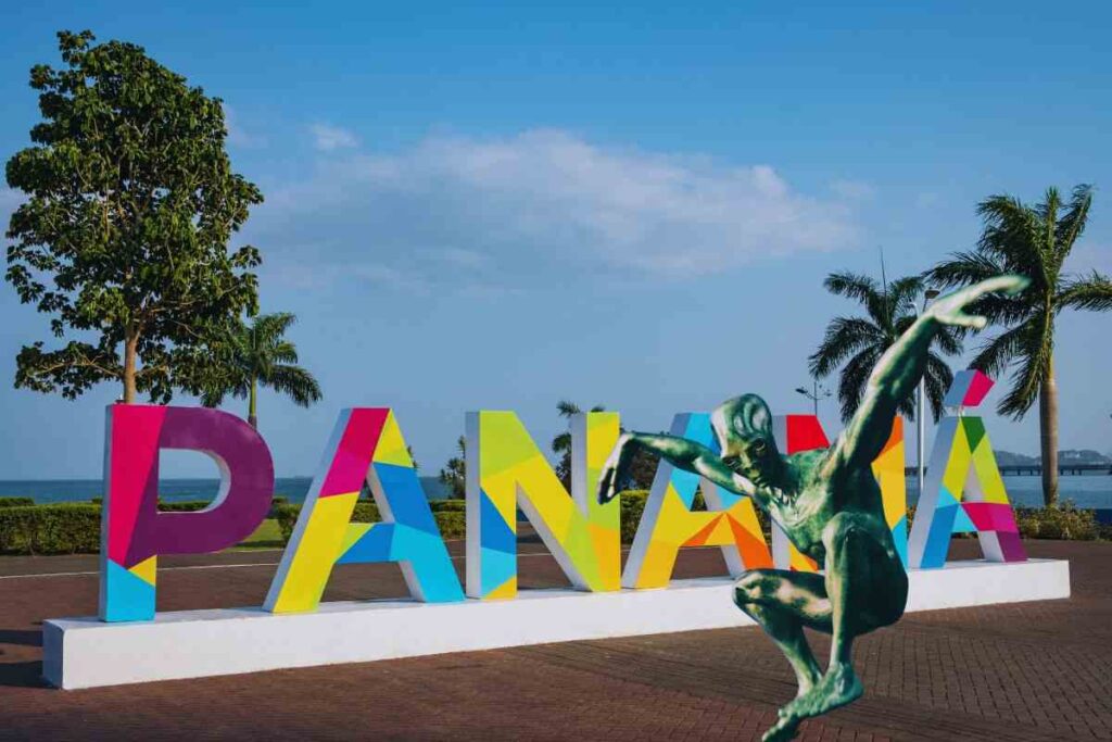 alieno a panama