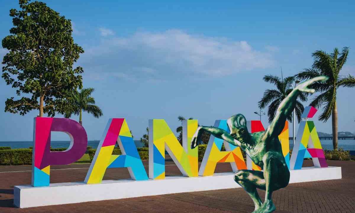 alieno a panama