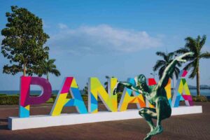 alieno a panama